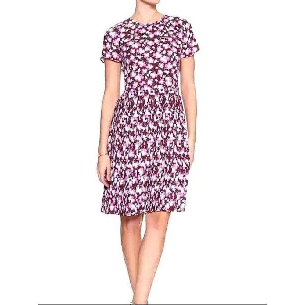Banana Republic Women's Floral Print Pleated Fit & Flare Dress Size 00 Petite